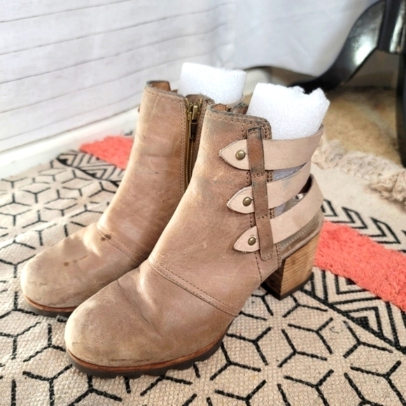 Sorel Addington Open Back Light Brown Leather Bootie, sz 8 - Picture 7 of 16